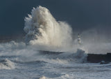 Storm Arwen Waves, Seaham