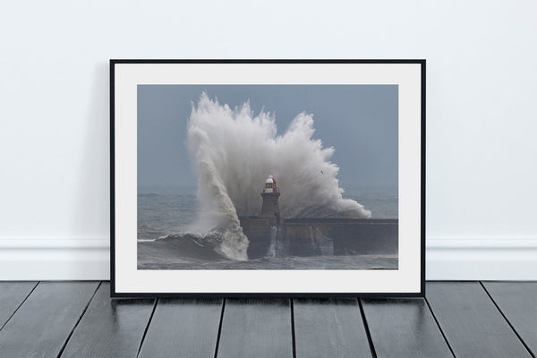South Pier Waves, Storm Babet, South Shields