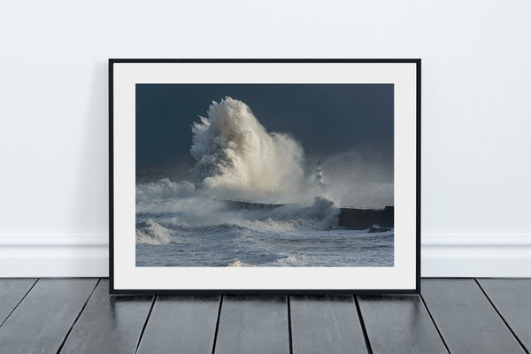 Storm Arwen Waves, Seaham